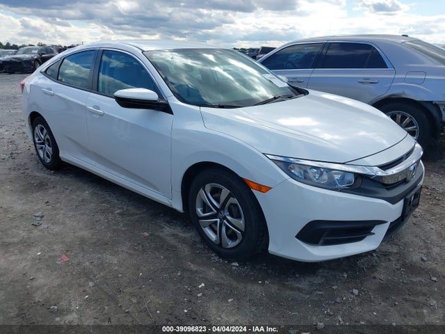 Honda Civic Lx 2018 2HGFC2F57JH593046 главное изображение