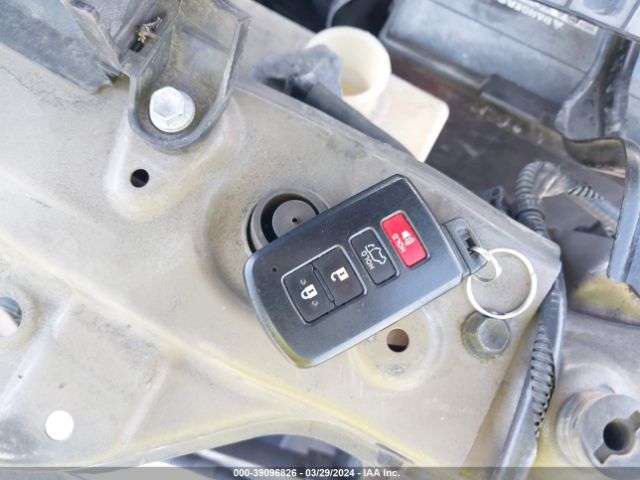 5TDJZRFH0HS378646 Toyota Highlander Xle