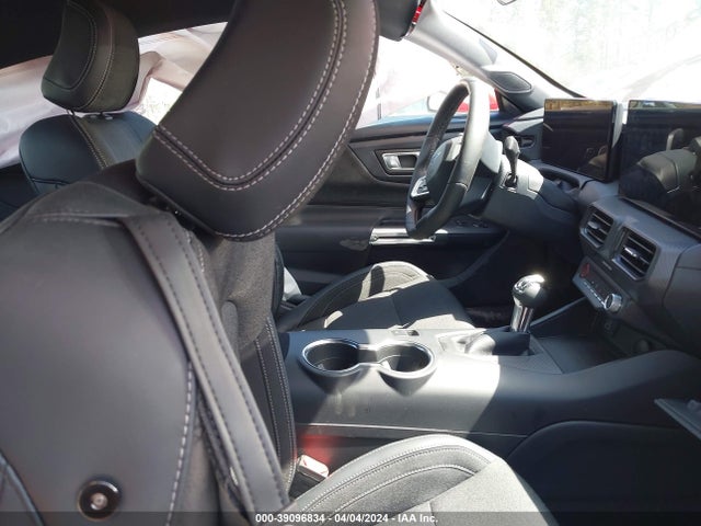 Ford Mustang Ecoboost Fastback 2024 1FA6P8TH8R5107020 Image 5