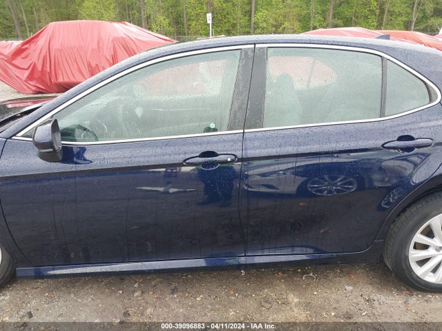Toyota CAMRY LE 2022 4T1C11AK3NU637864 Image 14