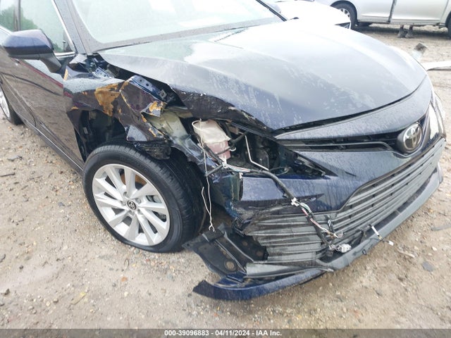 Toyota CAMRY LE 2022 4T1C11AK3NU637864 Image 6
