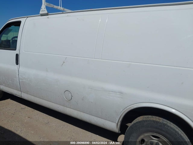 Chevrolet Express 2500 Work Van 2015 1GCWGGCF5F1146167 Image 14