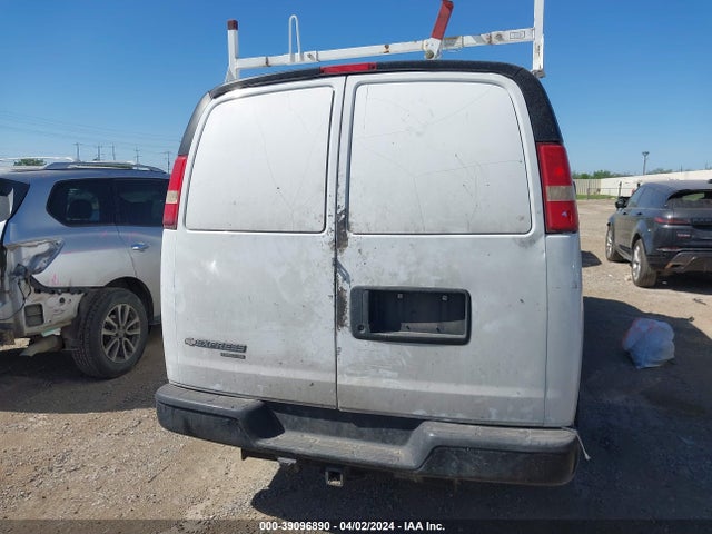 Chevrolet Express 2500 Work Van 2015 1GCWGGCF5F1146167 Image 16