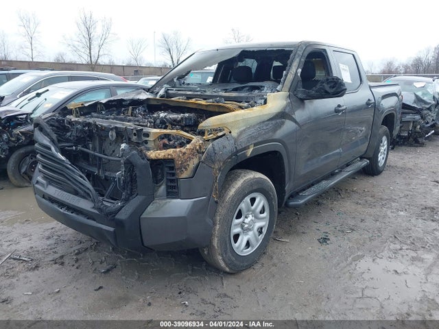 Toyota Tundra Sr 2023 5TFKB5DB1PX070314 Image 2