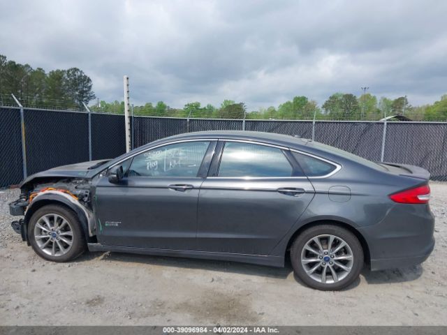 3FA6P0SU2HR379476 Ford Fusion Energi Titanium