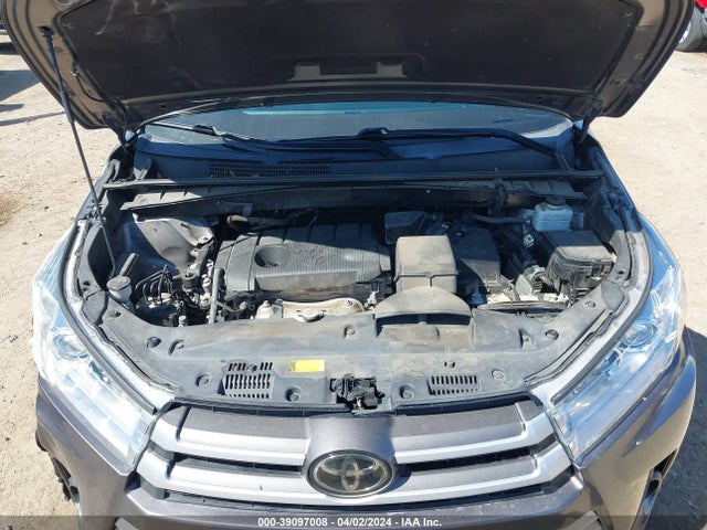 Toyota Highlander Le 2019 5TDZARFH7KS047743 Image 10