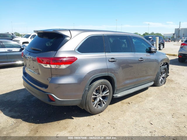 Toyota Highlander Le 2019 5TDZARFH7KS047743 Image 4