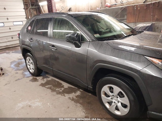 Toyota RAV4 LE 2019 JTMF1RFVXKJ012345 Image 13