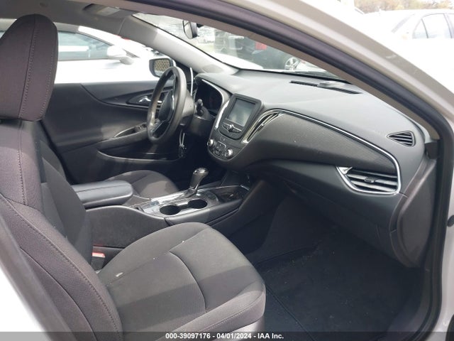 Chevrolet MALIBU LT 2018 1G1ZD5ST8JF198401 Image 5