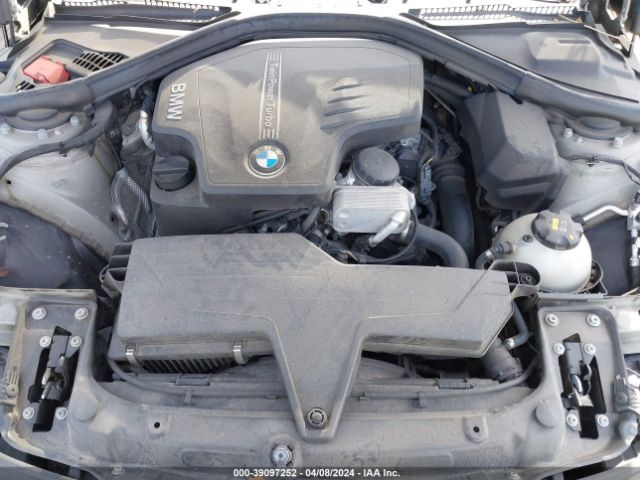 WBA8A3C55GK551240 BMW 320 XI