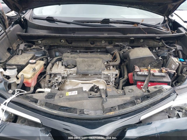 Toyota RAV4 LE 2018 JTMZFREV6JJ746012 Image 10