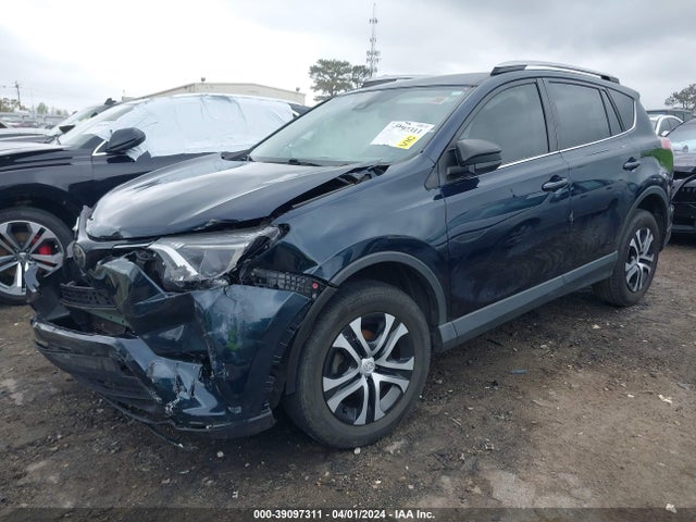 Toyota RAV4 LE 2018 JTMZFREV6JJ746012 Image 2