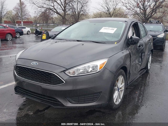 Ford FOCUS SE 2018 1FADP3F21JL206926 Image 2