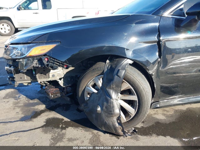 Toyota CAMRY LE 2022 4T1C11AK5NU679291 Image 6