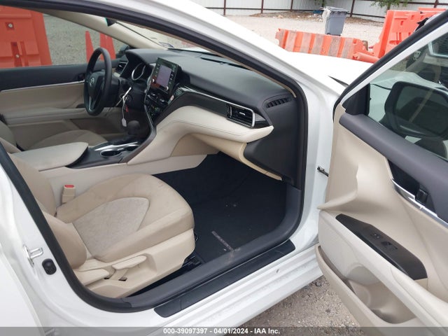 Toyota CAMRY LE 2023 4T1C11AK8PU131126 Image 5