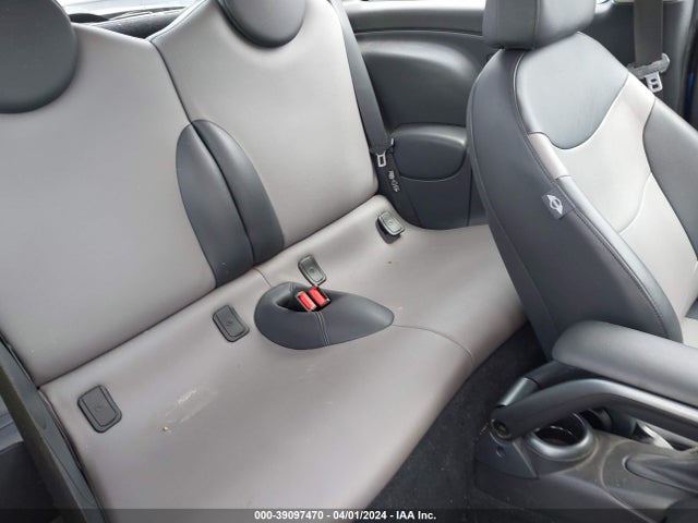 2006 MINI COOPER S WMWRE33546TJ40946 Photo 7