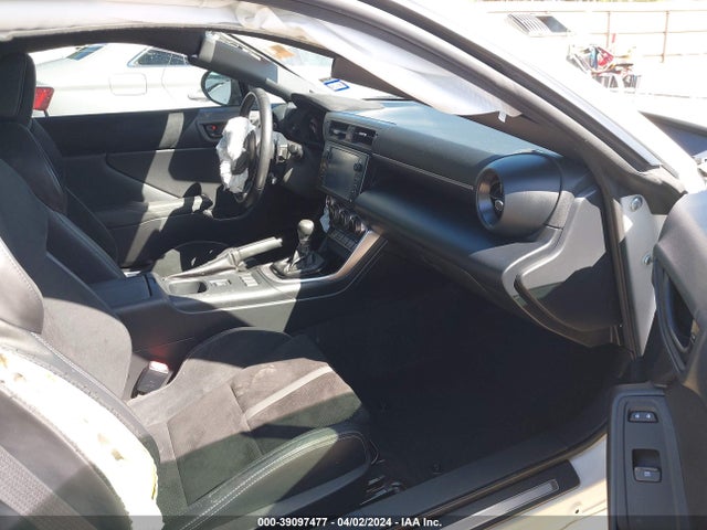 Toyota Gr86 Premium 2022 JF1ZNBF15N8755664 Image 5