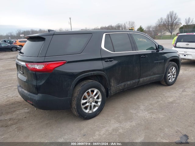 Chevrolet Traverse Ls 2018 1GNEVFKWXJJ286261 Image 4