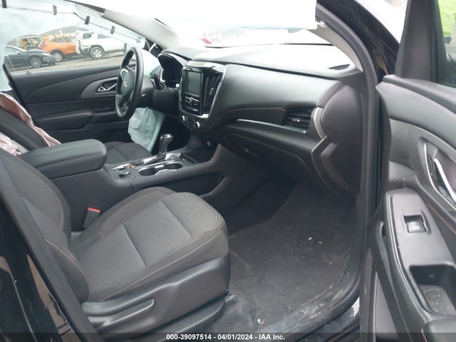 Chevrolet Traverse Ls 2018 1GNEVFKWXJJ286261 Image 5