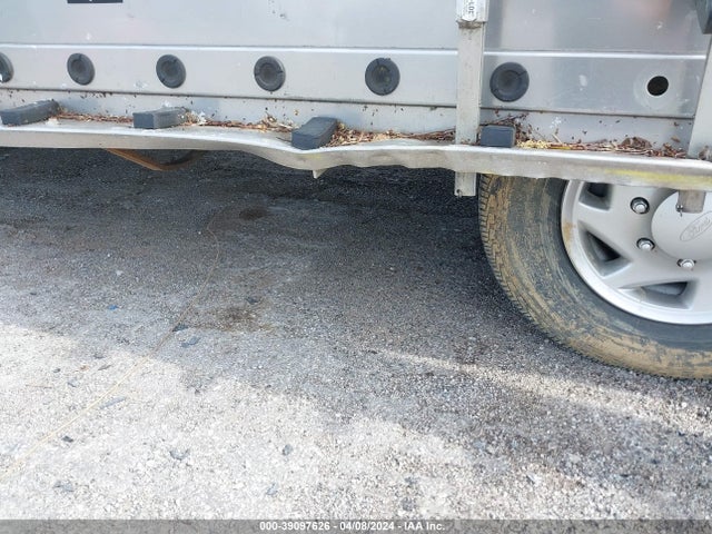 Ford E-250 Commercial 2014 1FTNS2EW6EDA15997 Image 19
