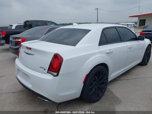 Chrysler 300 300s 2018 2C3CCABG3JH212512 Image 4