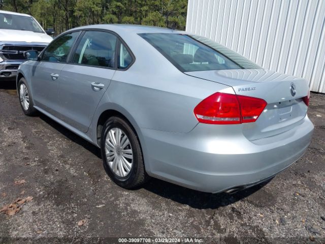 1VWAT7A36EC065578 Volkswagen Passat 1.8t S