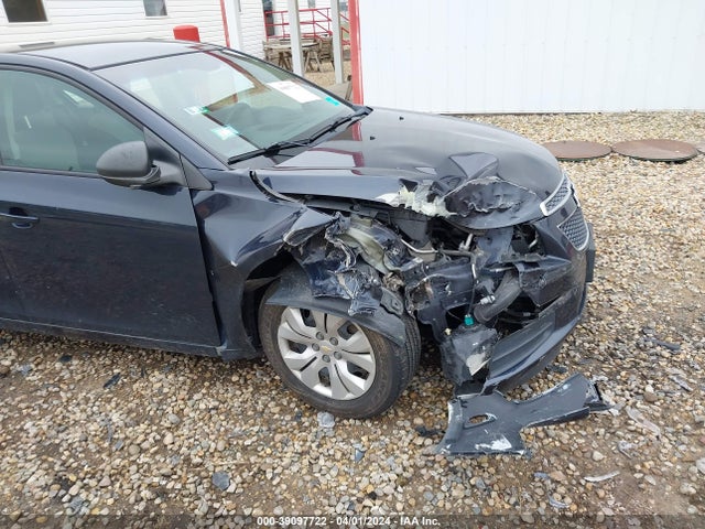 Chevrolet Cruze Ls Auto 2014 1G1PA5SH1E7112390 Image 12