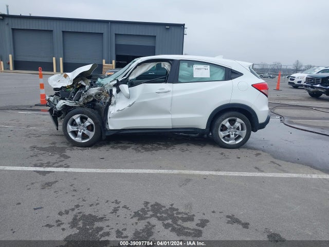 Honda HR-V LX 2016 3CZRU6H33GM731598 Image 14
