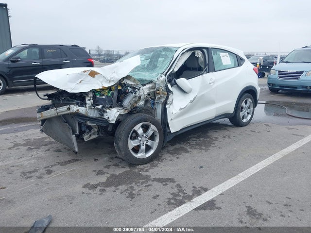 Honda HR-V LX 2016 3CZRU6H33GM731598 Image 2