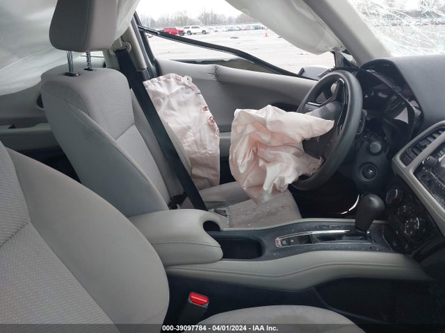 Honda HR-V LX 2016 3CZRU6H33GM731598 Image 5