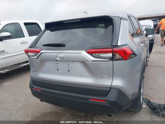 Toyota RAV4 LE 2022 2T3H1RFV4NC211438 Image 16