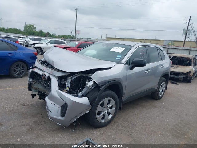 Toyota RAV4 LE 2022 2T3H1RFV4NC211438 Image 2