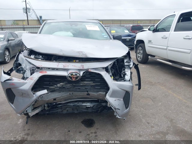 Toyota RAV4 LE 2022 2T3H1RFV4NC211438 Image 6
