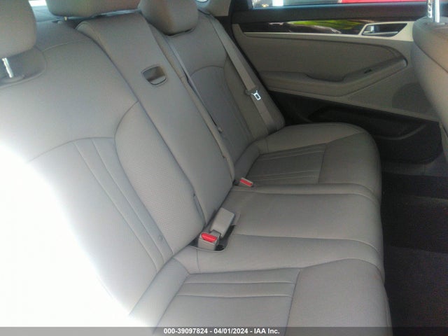 Genesis G80 3.8 2018 KMHGN4JE9JU238663 Image 8