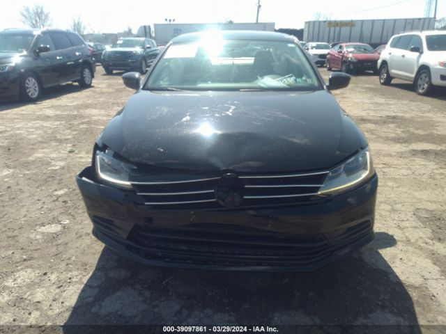 3VW2B7AJ8HM276435 Volkswagen Jetta 1.4t S