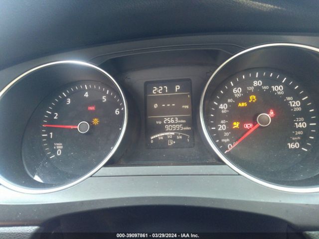 3VW2B7AJ8HM276435 Volkswagen Jetta 1.4t S