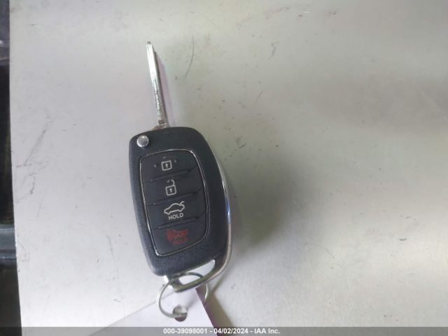 5NPE24AF2FH039176 Hyundai SONATA SE
