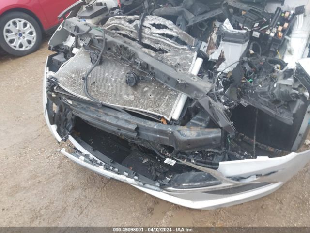 5NPE24AF2FH039176 Hyundai SONATA SE