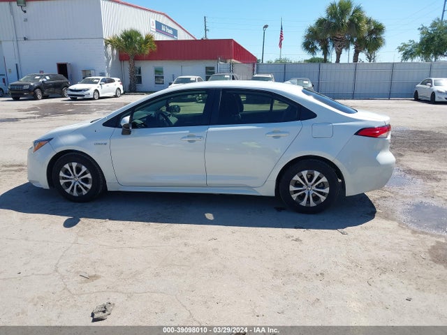 Toyota Corolla Hybrid Le 2021 JTDEAMDE1MJ016546 Image 14