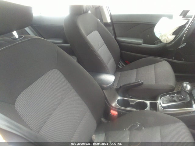 KIA FORTE LX 2018 3KPFK4A76JE182352 Image 5
