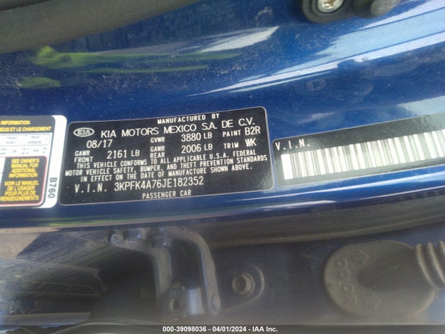 KIA FORTE LX 2018 3KPFK4A76JE182352 Image 9