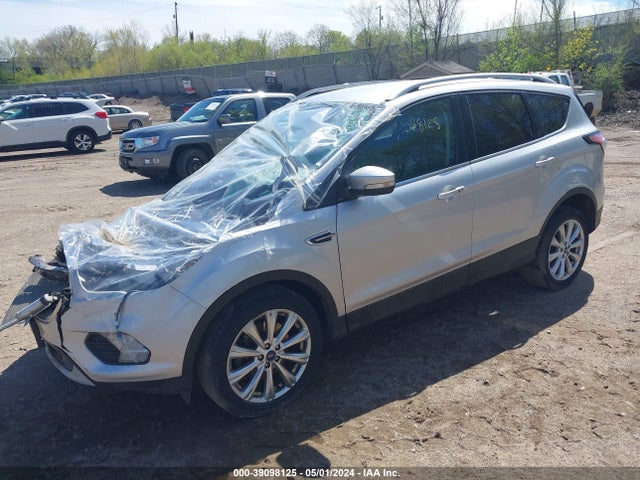 Ford Escape Titanium 2017 1FMCU9J92HUD64942 Image 2