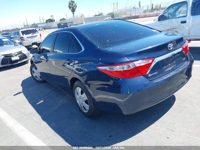 Toyota CAMRY LE 2015 4T4BF1FK4FR512174 Image 3