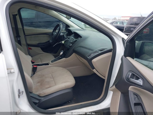 Ford FOCUS SE 2015 1FADP3F23FL208944 Image 5