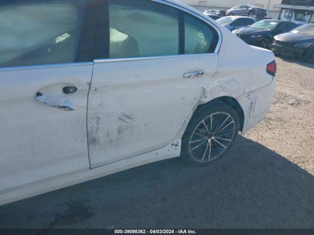 WBA53BJ00NWX80008 BMW 540 I