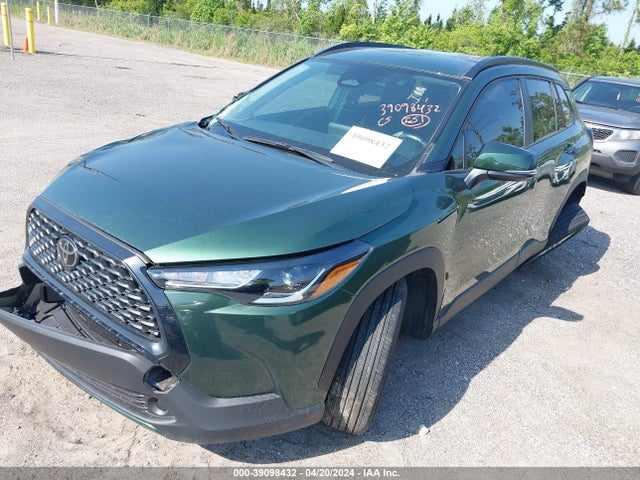 Toyota Corolla Cross Le 2023 7MUCAAAG5PV046867 Image 2