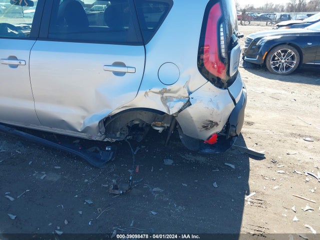 KIA SOUL + 2015 KNDJP3A58F7787906 Image 6