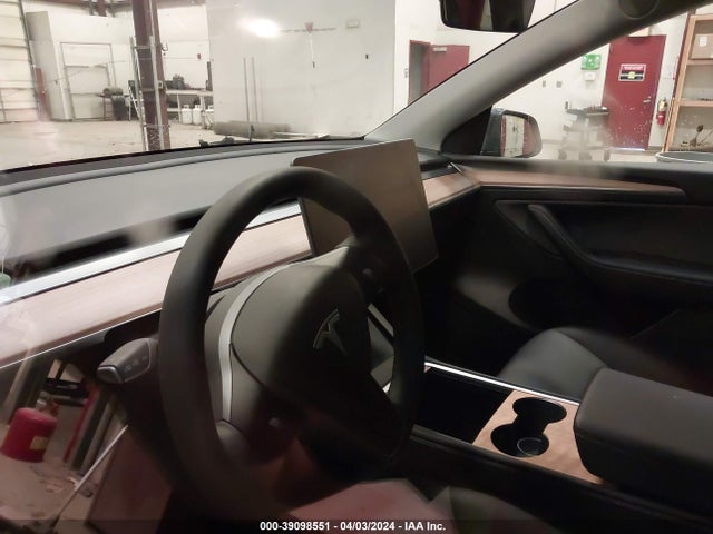 7SAYGDEE5PF889919 Tesla Model Y Awd/long Range Dual Motor All-wheel Drive