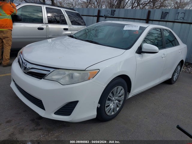 Toyota CAMRY LE 2014 4T1BF1FK0EU371094 Image 2