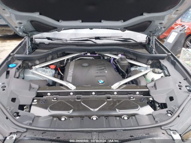 5UX13EU05R9V18258 BMW X5 Sdrive40i